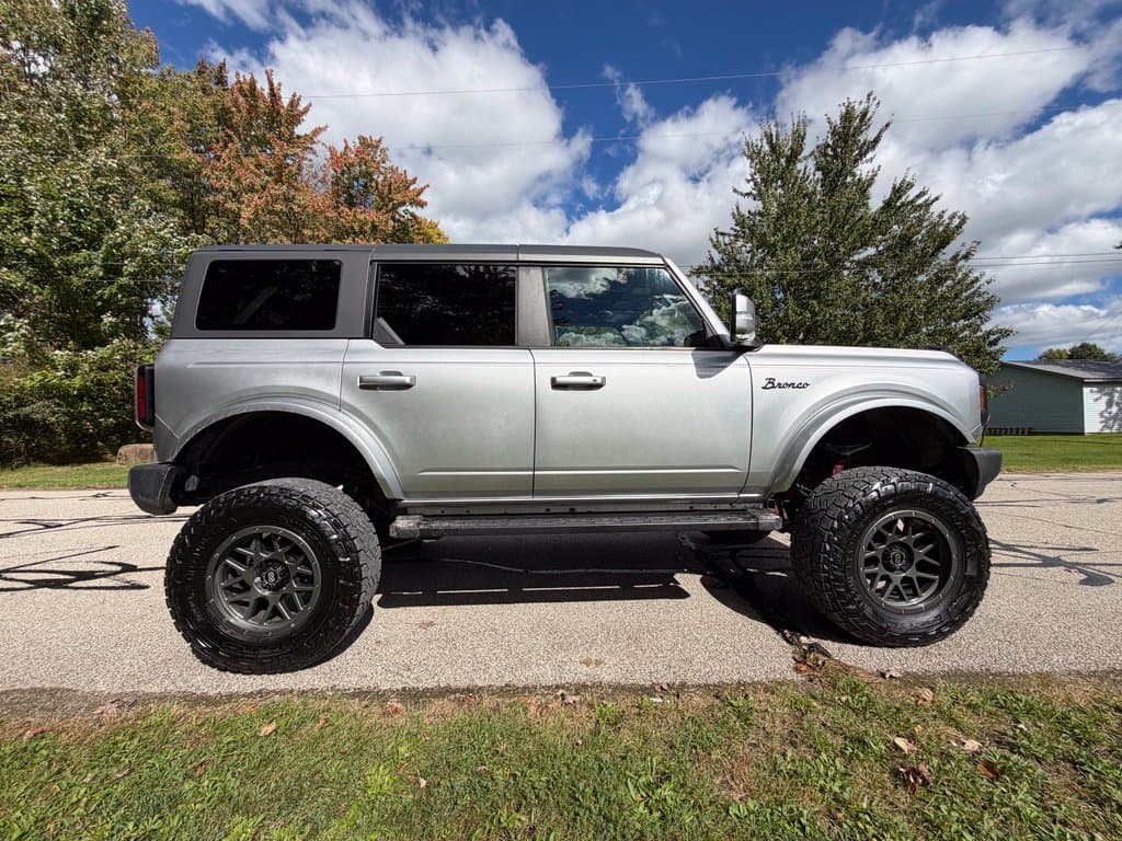 Photo 4 of 2021 Ford Bronco Outer Banks